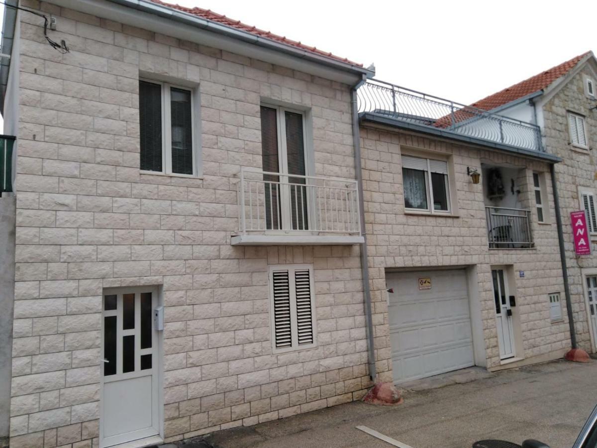 House Niko Apartman Kaštela Kültér fotó