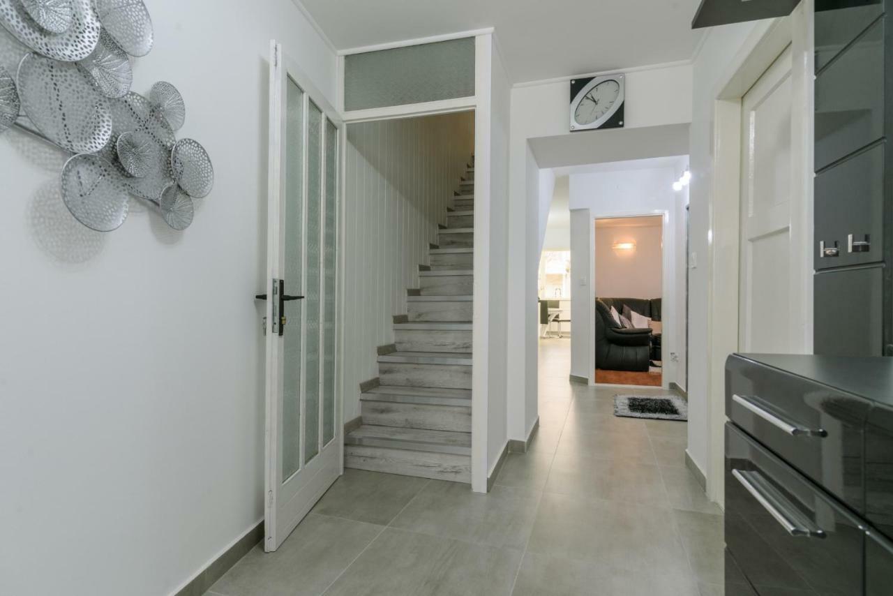 House Niko Apartman Kaštela Kültér fotó