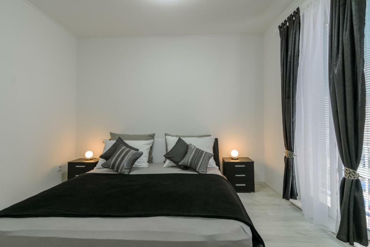 House Niko Apartman Kaštela Kültér fotó
