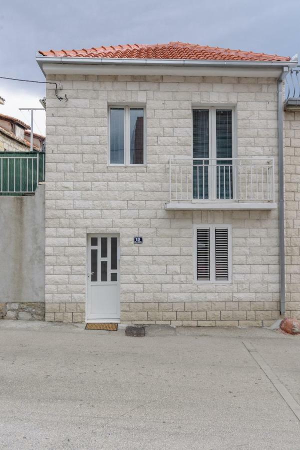 House Niko Apartman Kaštela Kültér fotó