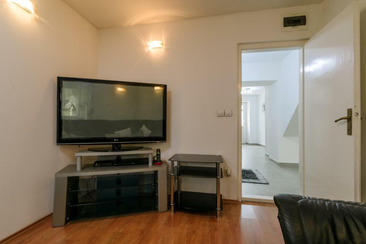 House Niko Apartman Kaštela Kültér fotó